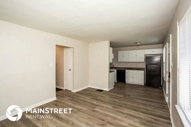 Foto del edificio - 5301 E 19th Pl