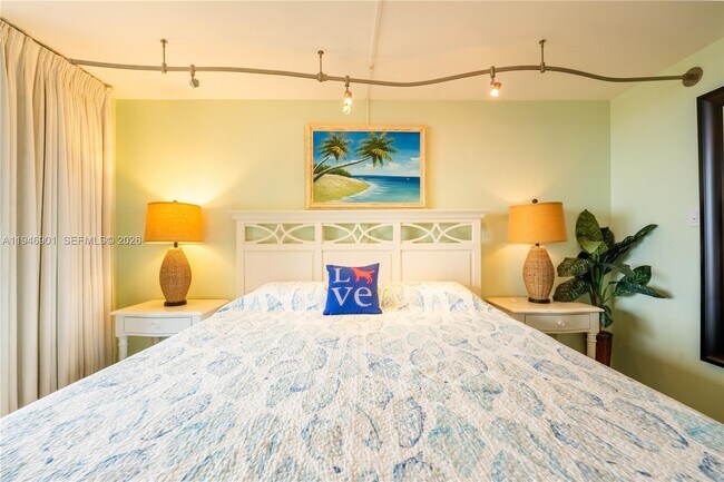 Foto del edificio - 100 Ocean Trail Way