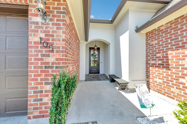 Building Photo - 105 Anaheim Ln