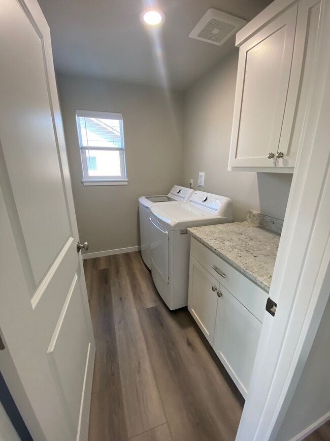 Building Photo - 109 Citation Ct