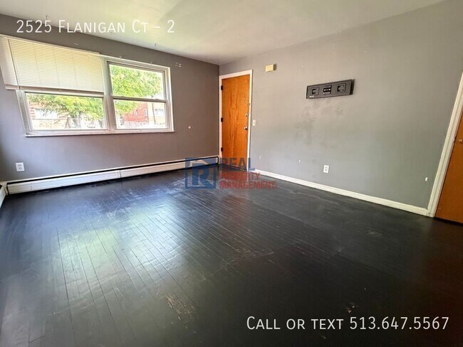 Foto del edificio - 2525 Flanigan Ct