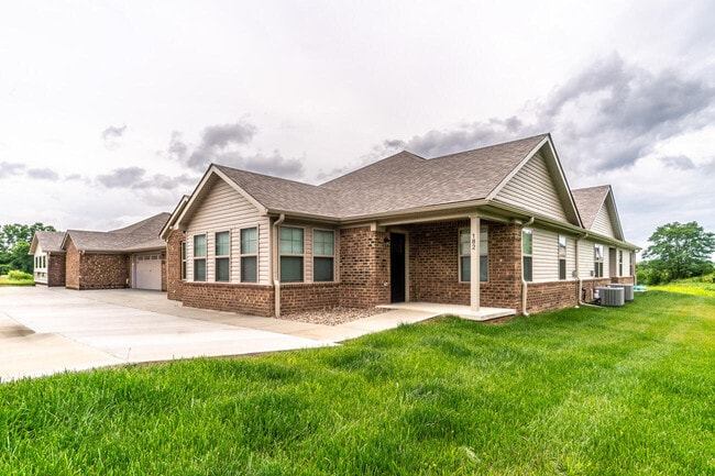 Building Photo - 182 Garden Gate Dr