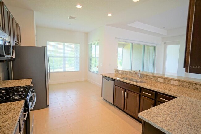 Foto del edificio - 30835 Spruceberry Ct