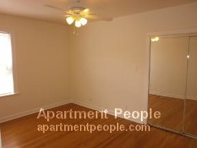 Building Photo - 812 Forest Ave