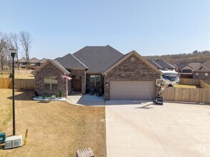 Building Photo - 9857 Willow Brk Dr