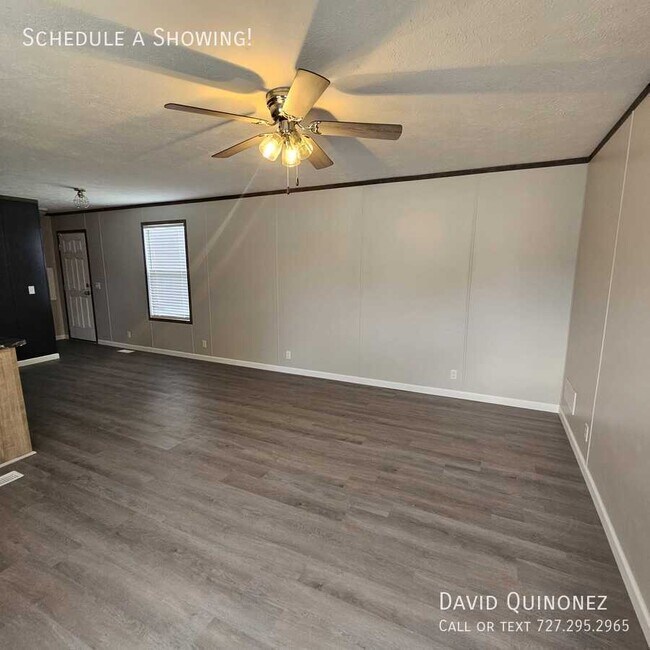 Foto del edificio - 5705 Heather View Ln