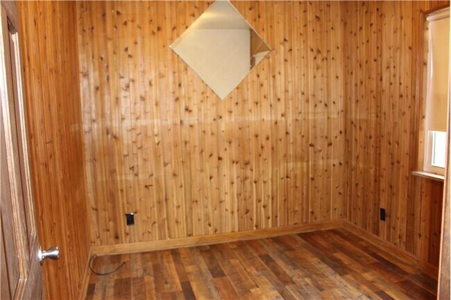 Building Photo - 1816 County Rd 26