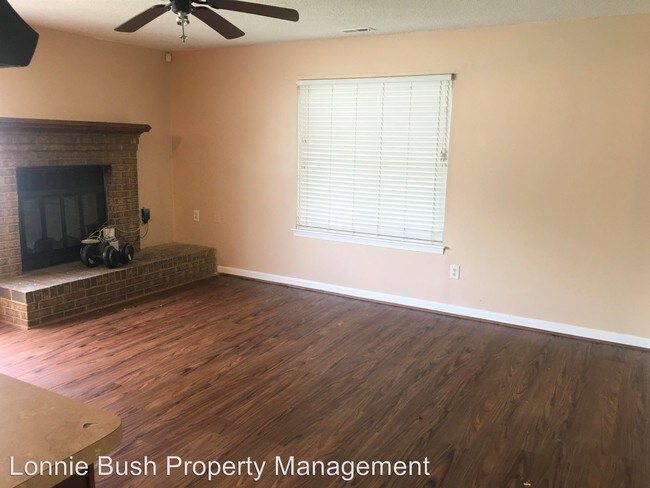 Foto del edificio - 4 br, 2.5 bath House - 4712 Whitetail Ct