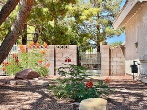 Building Photo - 1740 Camara Dr
