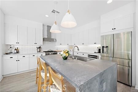 Foto del edificio - 945 Sunlit Ln