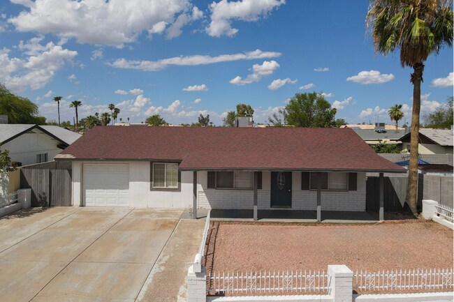 Foto del edificio - 4Bed/2Bath House at Chandler Blvd/McQueen Rd! Ready for Immediate Move-In! – NO HOA!
