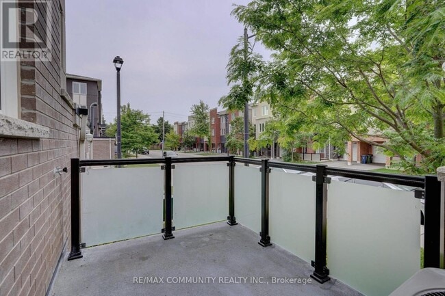 Building Photo - 45 Heron Park Pl