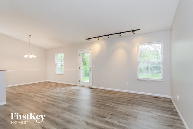 Building Photo - 4247 Muscovy Ln