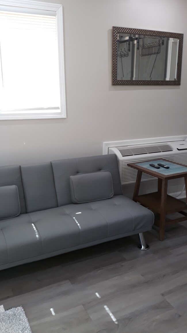 Living Room - 148 Holiday Ave NE