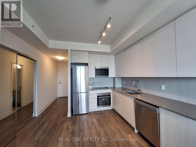 Photo du bâtiment - 297 Oak Walk Dr