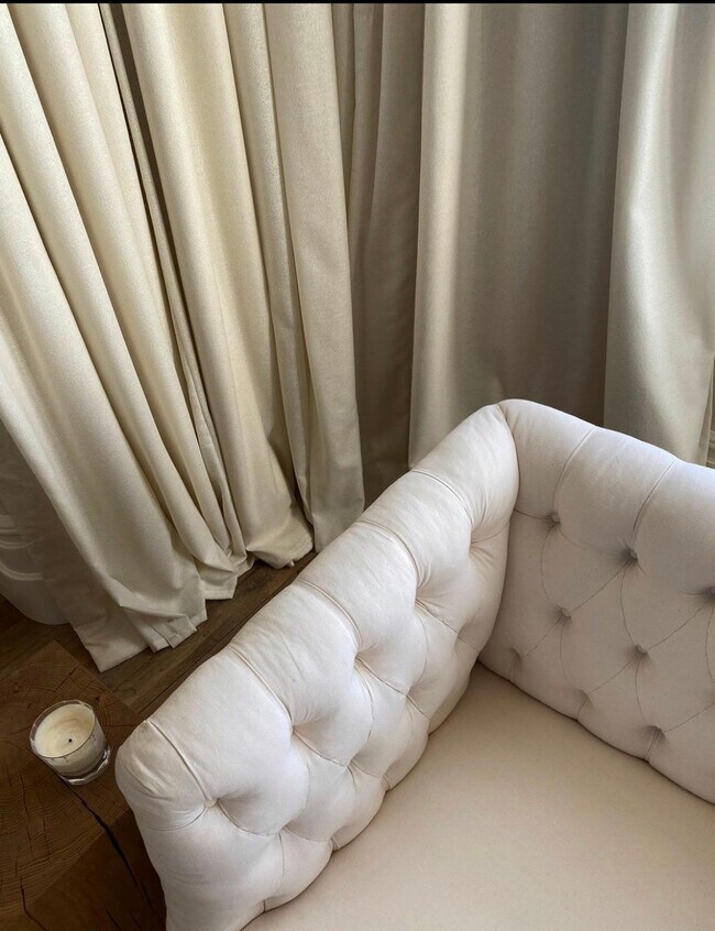 Foto del edificio - 7349 Balboa Blvd