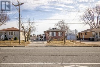 Building Photo - 19 Brimorton Dr