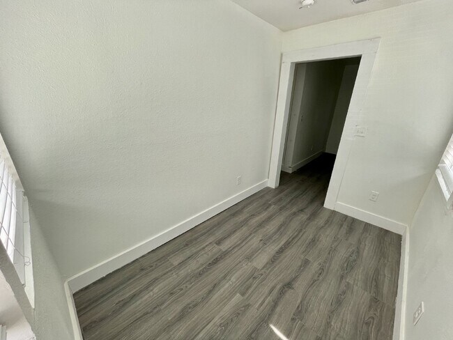 Foto del edificio - Move in Special on First 6 months- Gorgeou...