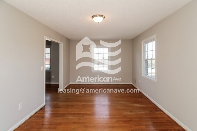 Foto del edificio - 1807 Holly Hill Dr