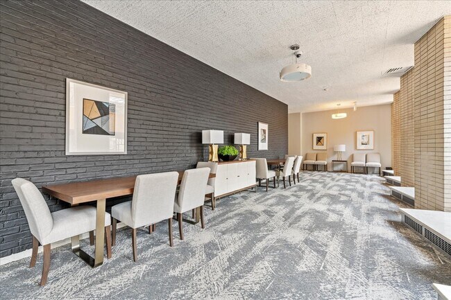 Foto del edificio - 3950 N Lake Shore Dr