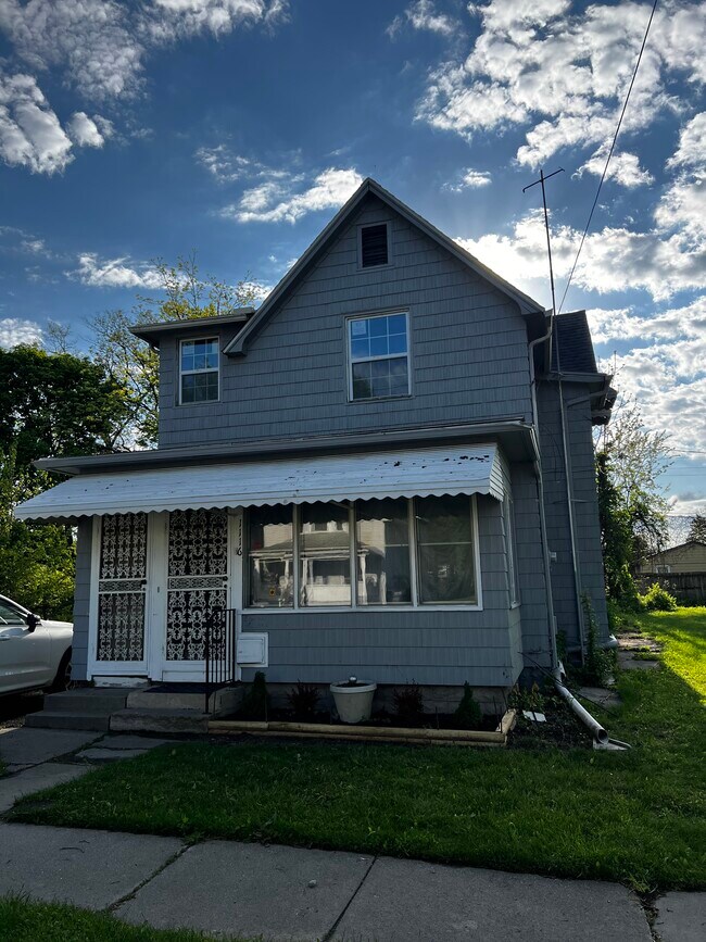 Foto del edificio - 1116 Woodstock Ave