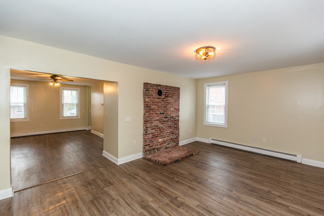 35 Middle St Unit 35 Middle Street, Cumberland, RI 02864 Apartments in Cumberland, RI