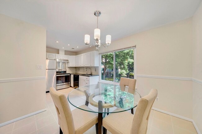 Foto del edificio - 1701 Westwind Way