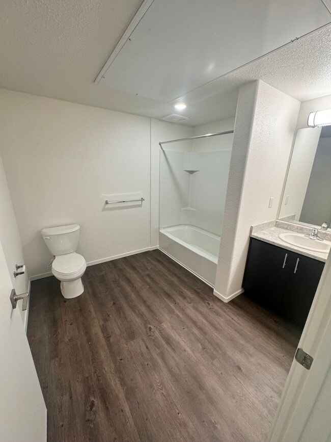 Building Photo - Mangini Place