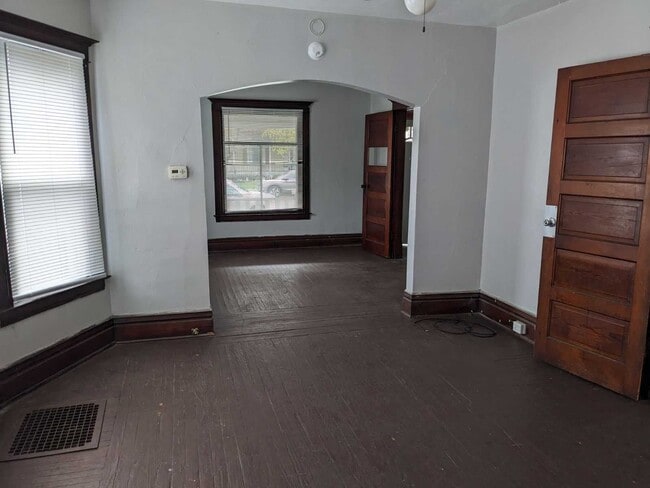 Building Photo - 1023 Washington Ave