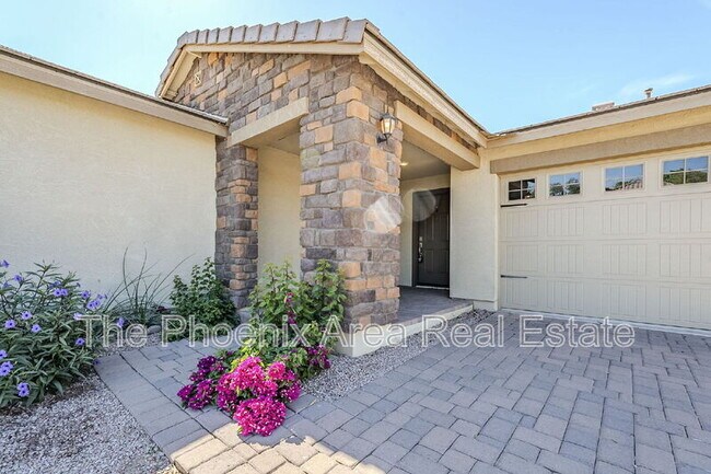Building Photo - 3947 E Constitution Dr