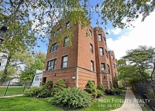 Building Photo - 1507 W Sherwin Ave