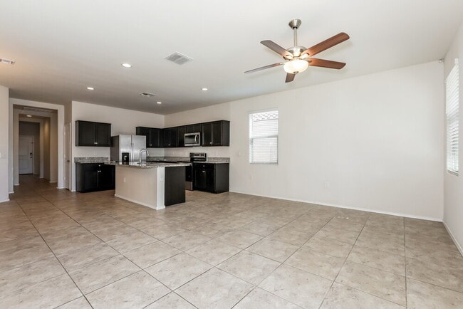 Building Photo - 4859 E Rhodium Dr