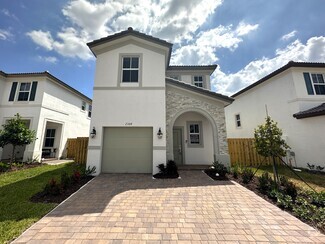 Building Photo - 2364 NW 131st Cir