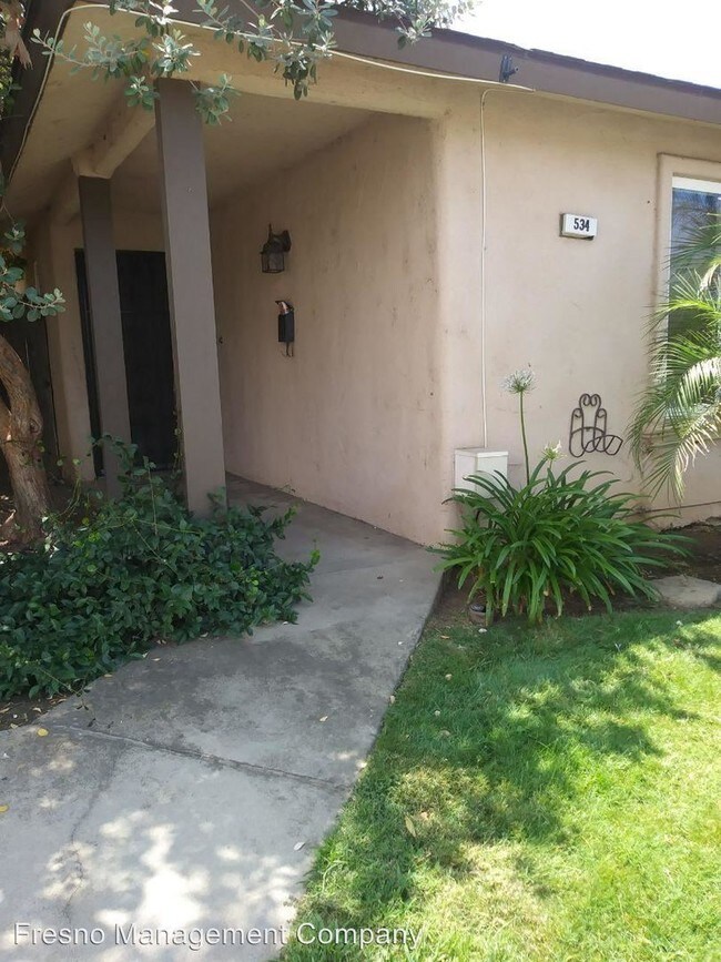 Building Photo - 534-536 W Alamos Ave