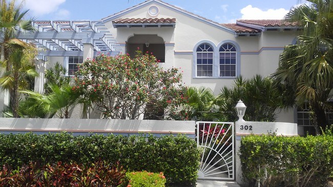 Outside, second floor unit - 305 Ryder Cup Cir S