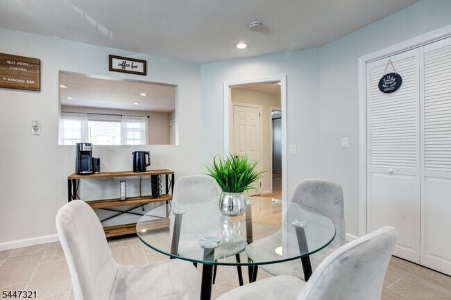 Foto del edificio - 635 N 9th St