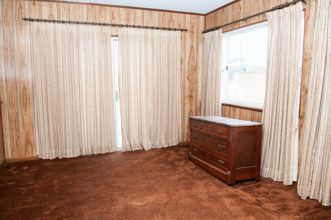 Building Photo - 553 Buttermilk Pike