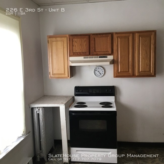 Foto del edificio - 226 E 3rd St