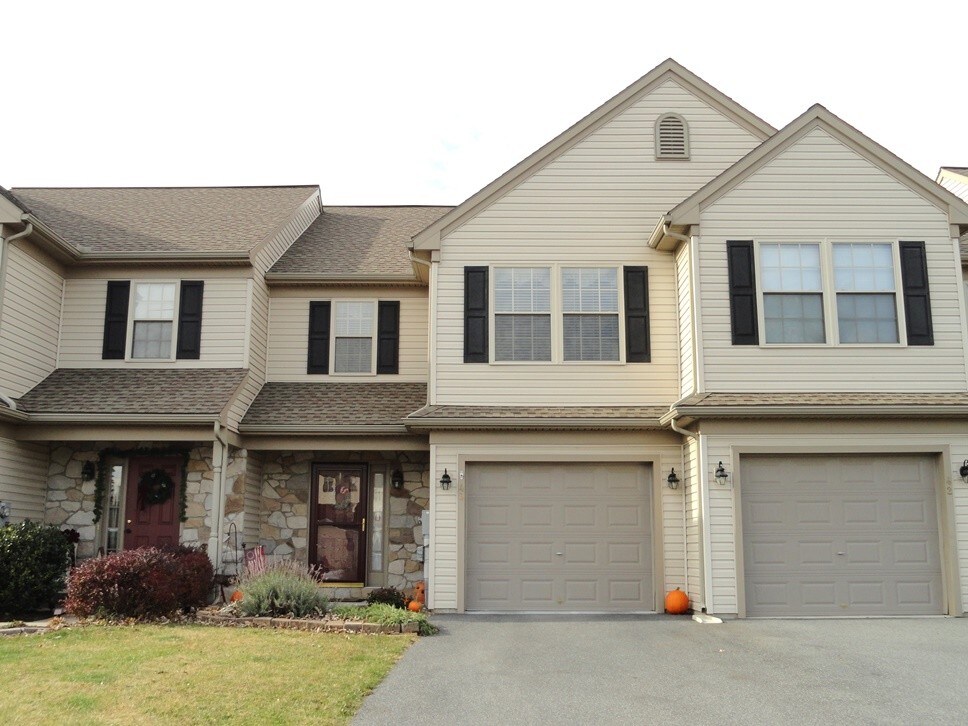 Primary Photo - 44 Granite Dr