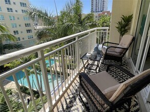 Building Photo - 2000 N Bayshore Dr