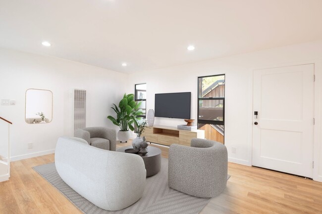 Building Photo - 520 Pacific St