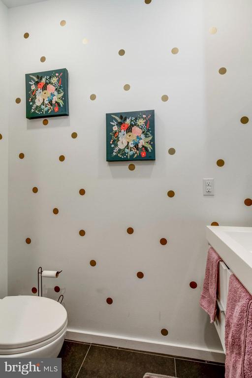 Building Photo - 1942 N Front St