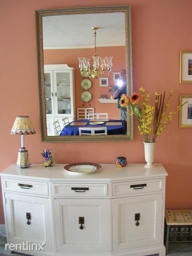 Foto del edificio - 827 Milledge Rd