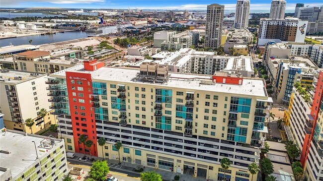 Foto del edificio - 1208 E Kennedy Blvd