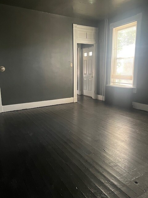Foto del edificio - 1221 Gilsey Ave