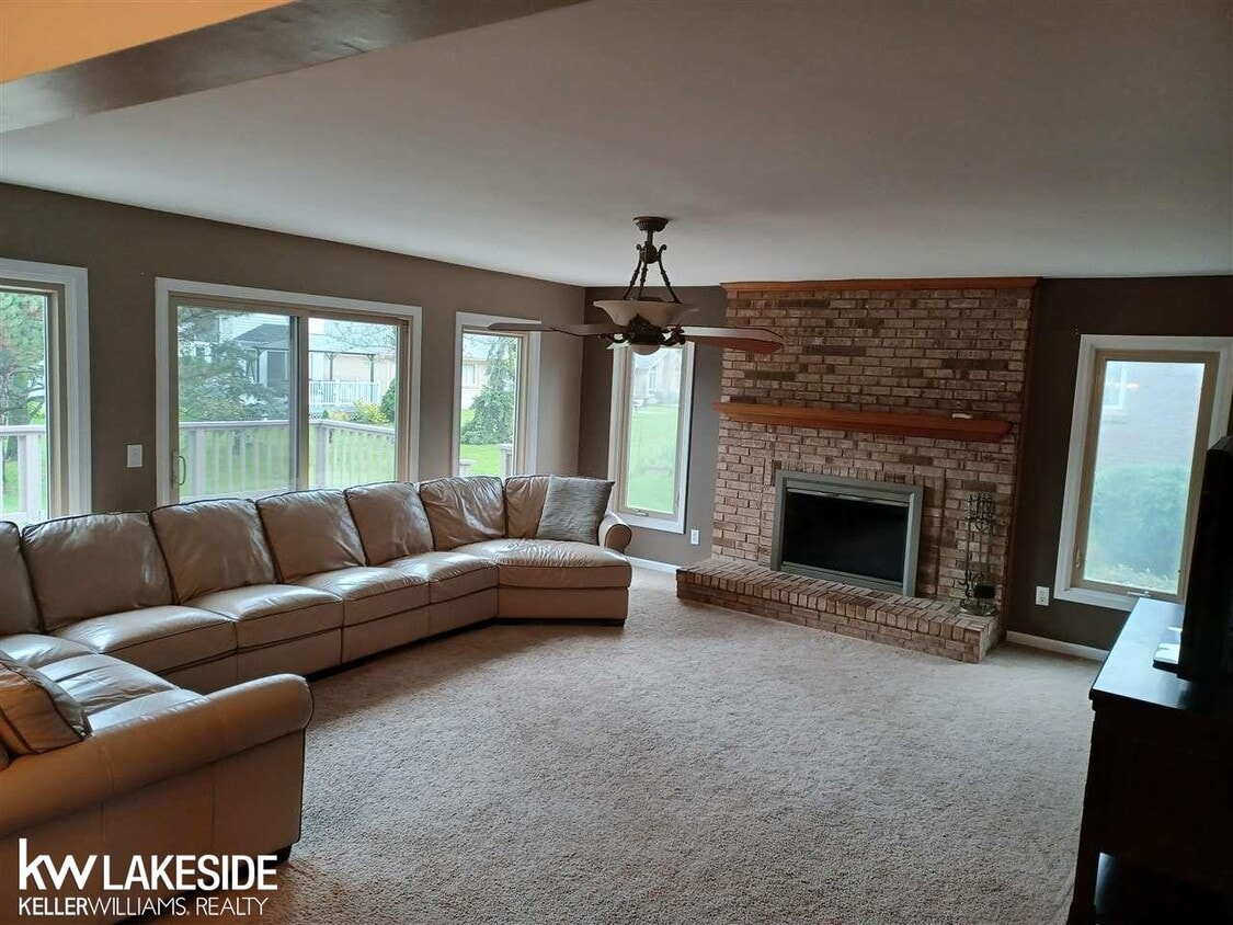 Building Photo - 52204 Antler Dr