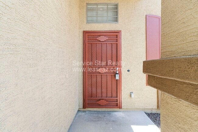 Building Photo - 4537 N 111th Dr