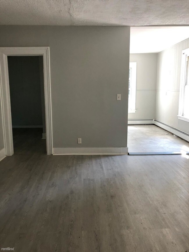 Building Photo - 3 br, 1 bath  - 651 Dixwell Ave Apt 1