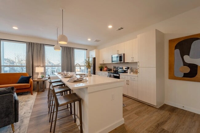 Building Photo - Move In Without the Extra Costs!