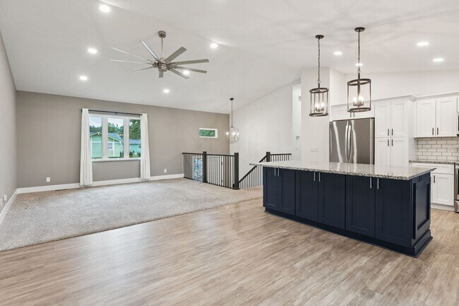 Foto del edificio - Modern 3 Bedroom with Finished Walkout!!
